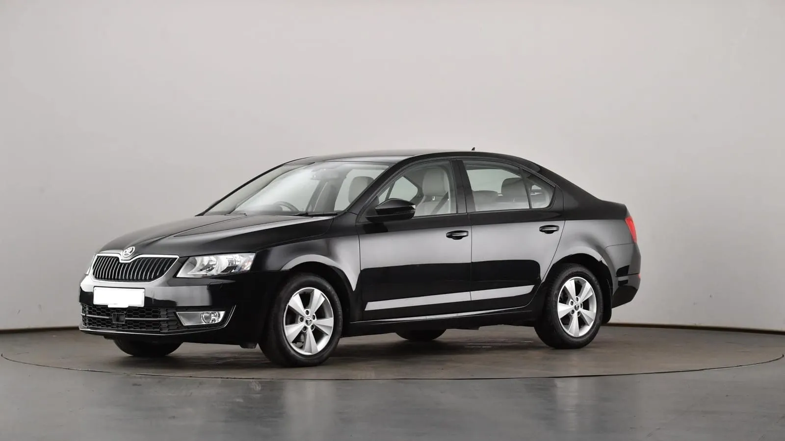 Škoda Octavia, pogled sprijeda